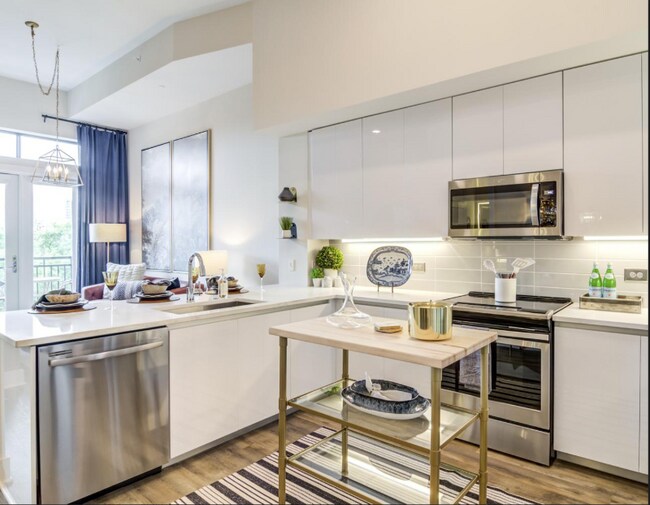 Foto del edificio - 530 E Paces Ferry Rd NE