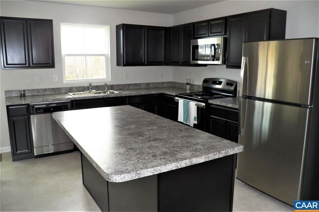 Foto del edificio - 73 OLAND St