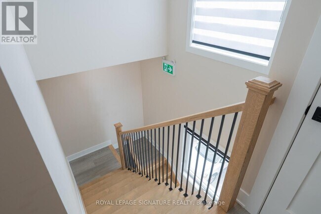 Photo du bâtiment - 5 Mill St N