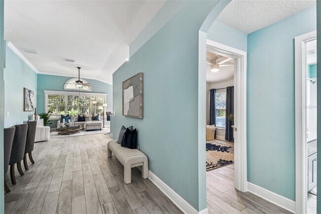 Building Photo - 13401 Fawn Springs Dr