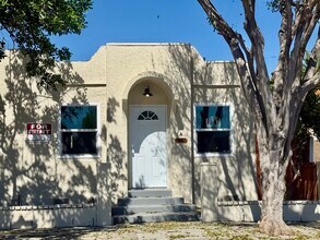 Building Photo - 1057 E Salt Lake St