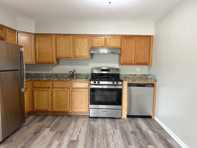 Building Photo - 8656 84th Ct