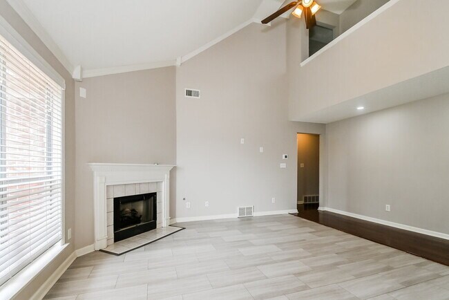 Foto del edificio - 1141 Red Fern Cir E