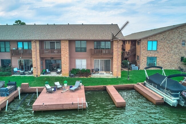 Foto del edificio - 801 River Rd