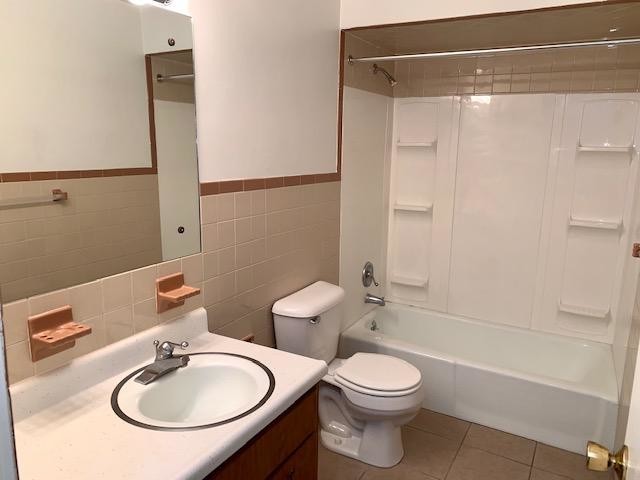 Building Photo - 152 Lynwood Manor