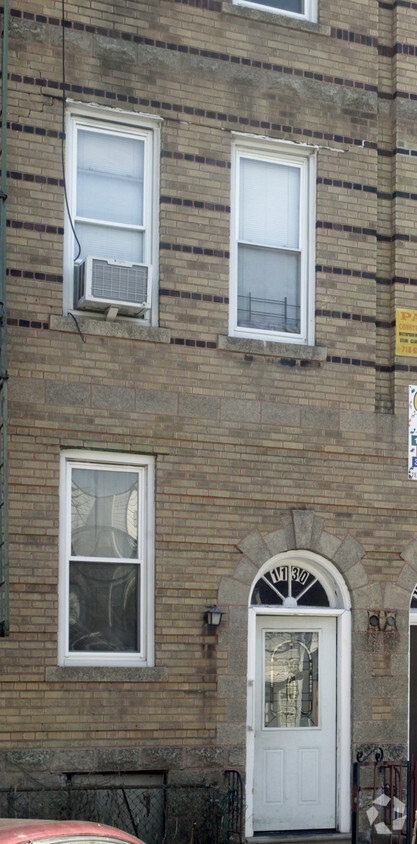 Foto del edificio - 1130 Beach