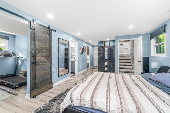 Foto del edificio - 313 Falconridge Way