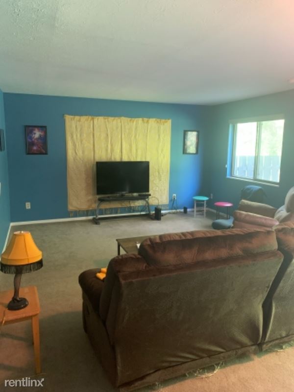 Building Photo - 3 br, 2.5 bath Condo - 9475 Madison Ln