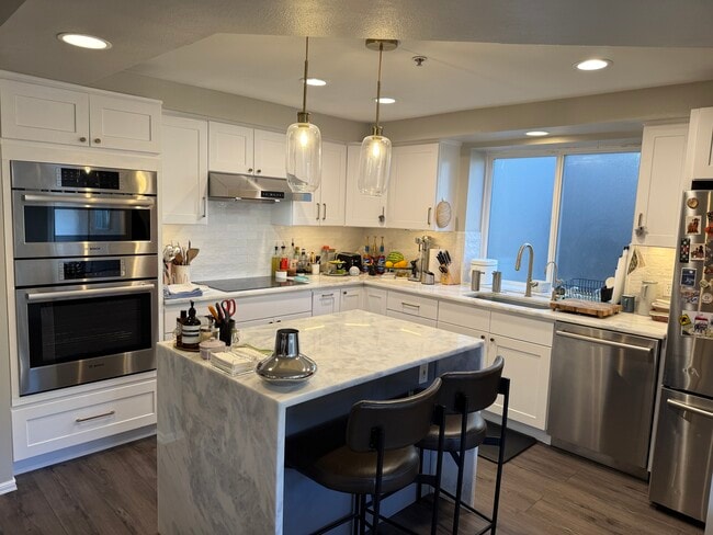 Built-in under cabinet lights - 728 N 94th St