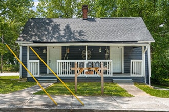 Building Photo - 724 North Ave Building Photo - 724 North Ave