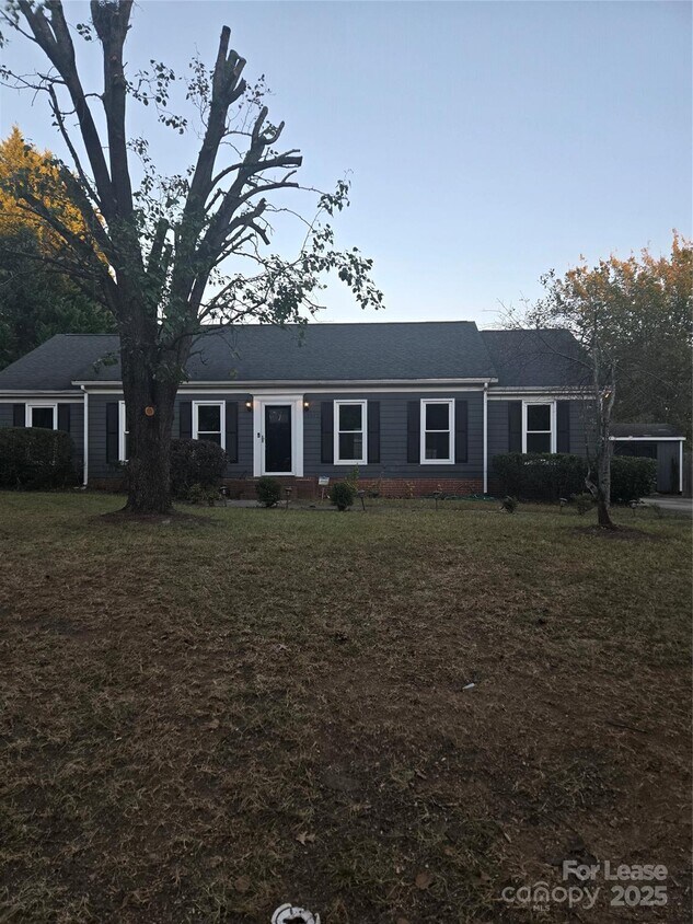 Foto principal - 10423 Queensmead Cir