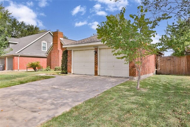 Building Photo - 4203 Bentley Dr