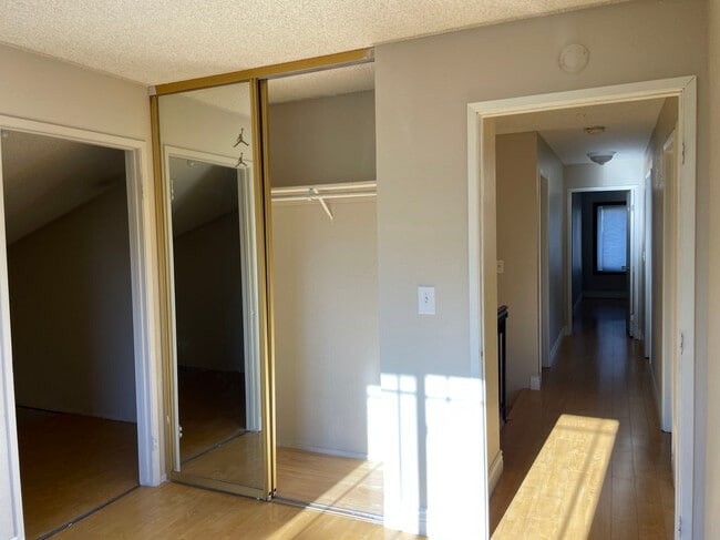 Building Photo - 1714 Pheasant Dr