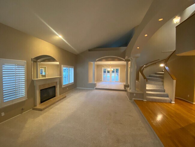 Building Photo - Gorgeous Home in the Desired Shadow Creek ...