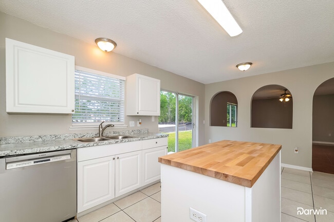 Building Photo - 677 Milan Dr