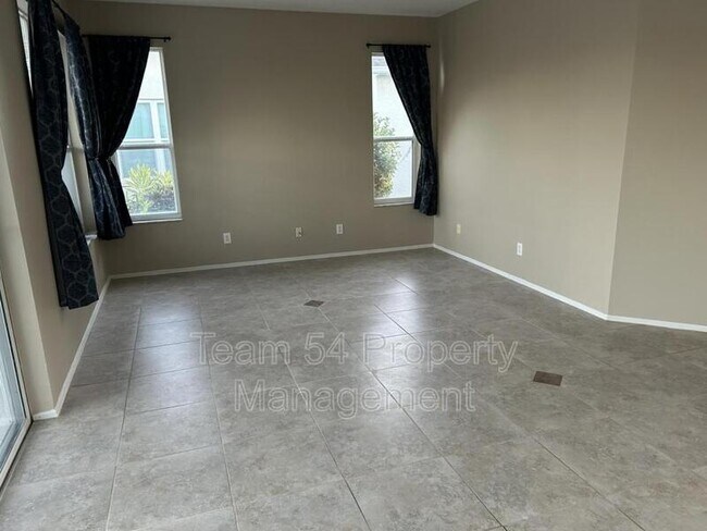 Foto del edificio - 6323 Sturbridge Ct