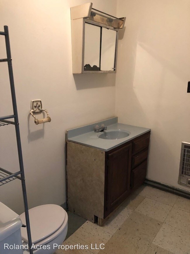 Building Photo - 1 br, 1 bath Apartment - 101 Cade Rd