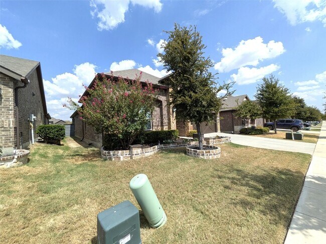 Foto del edificio - 1409 Summit View Ln