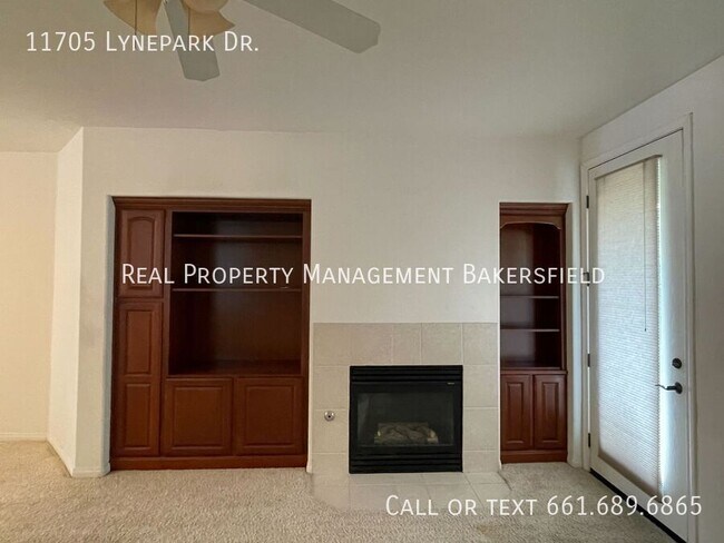 Foto del edificio - 11705 Lynepark Dr