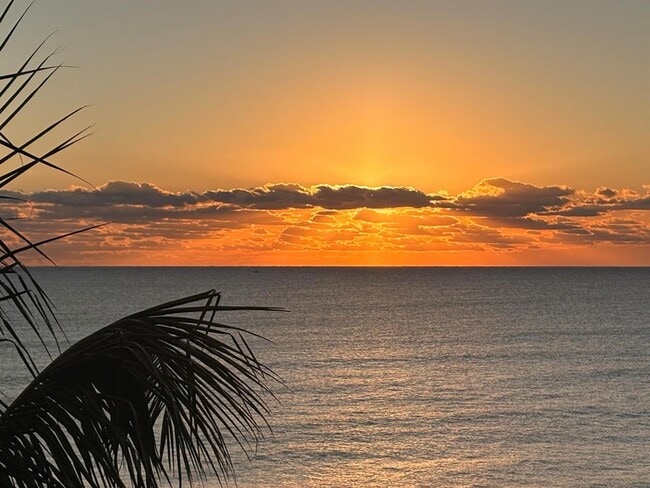 Foto del edificio - 3221 S Ocean Blvd