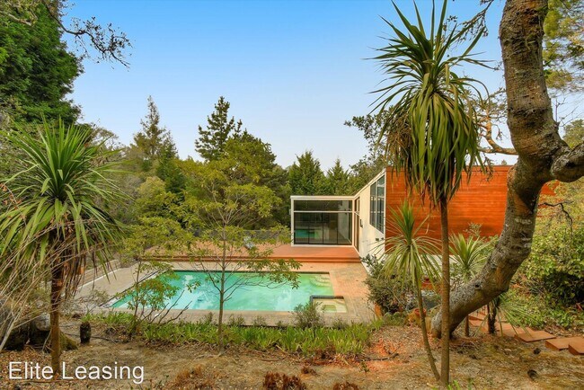Building Photo - 5 br, 3.5 bath House - 2 Tiptoe Lane
