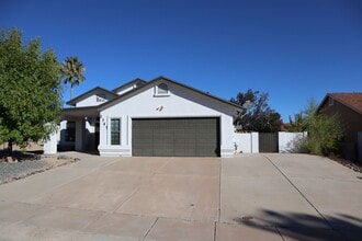 Building Photo - 2747 Northridge St