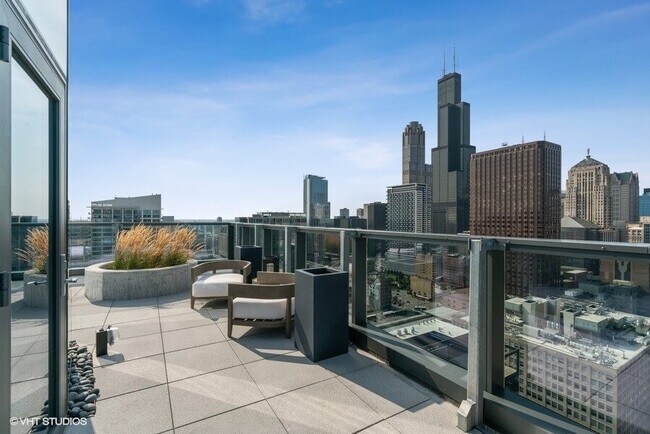 Foto del edificio - 775 S Clark St