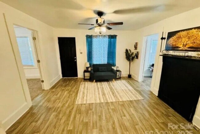 Foto del edificio - Charming 3BR House in Cheraw