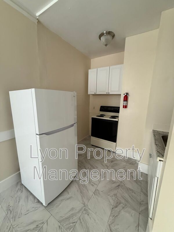 Foto del edificio - 507 Blackstone St