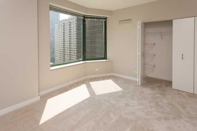 Foto del edificio - 425 W Ohio St