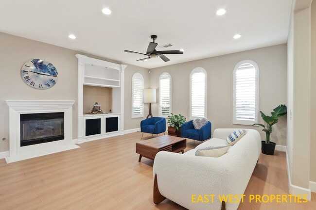 Photo - 27 Hathaway Townhome