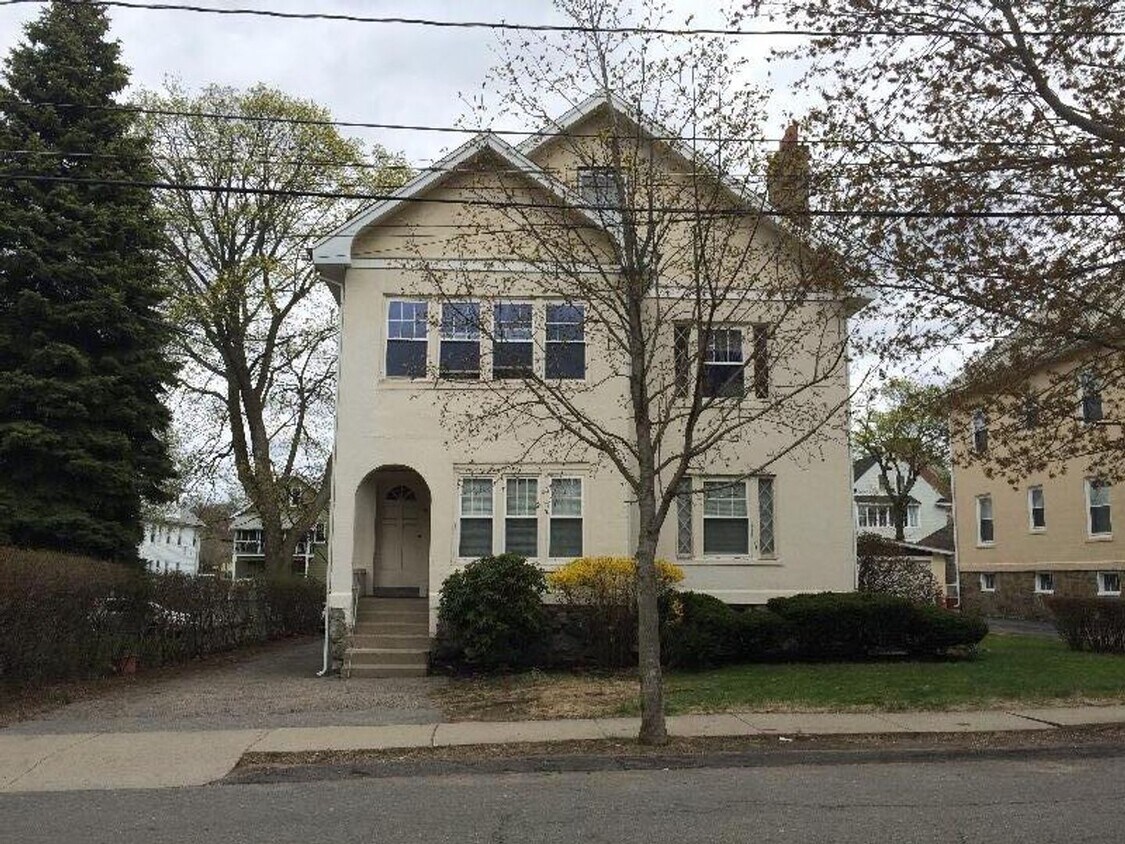 26 Spruce St, Watertown, MA 02472 House Rental in Watertown, MA