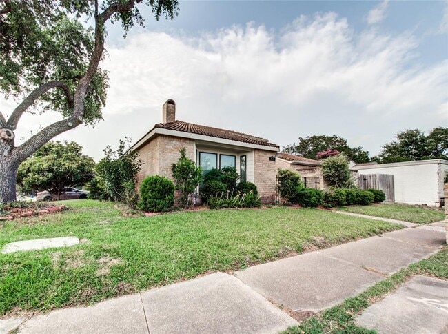 Foto del edificio - 14226 Woodnook Dr
