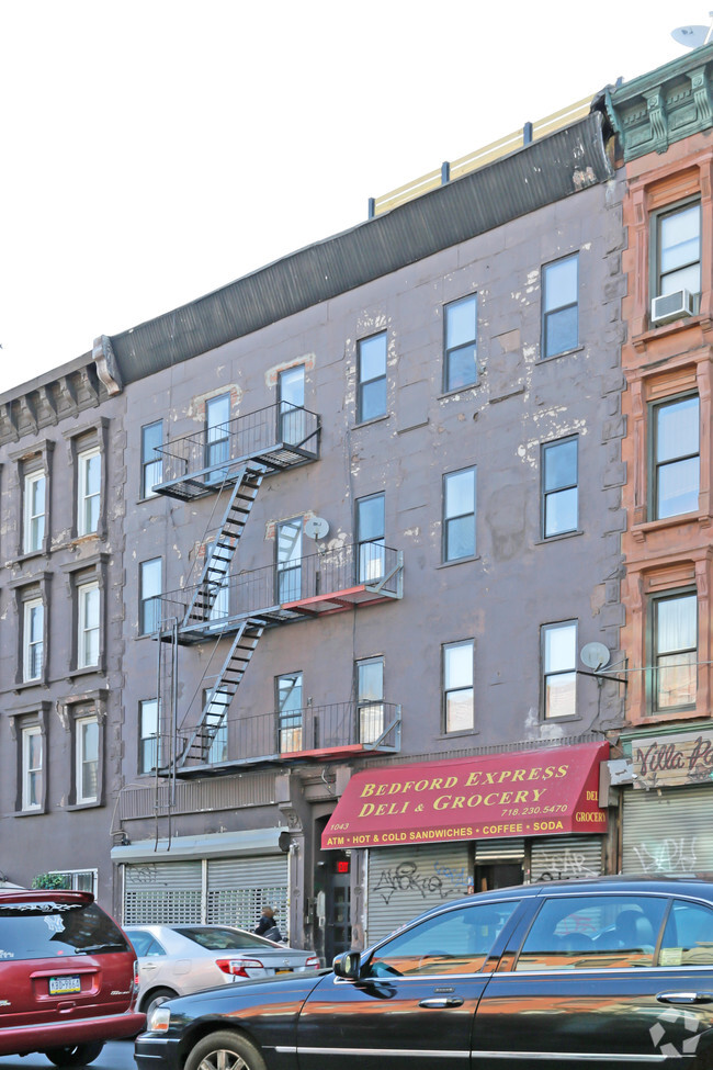 Foto del edificio - 1043-1049 Bedford Ave