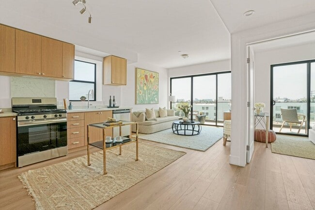 Building Photo - 1822 Overland Ave