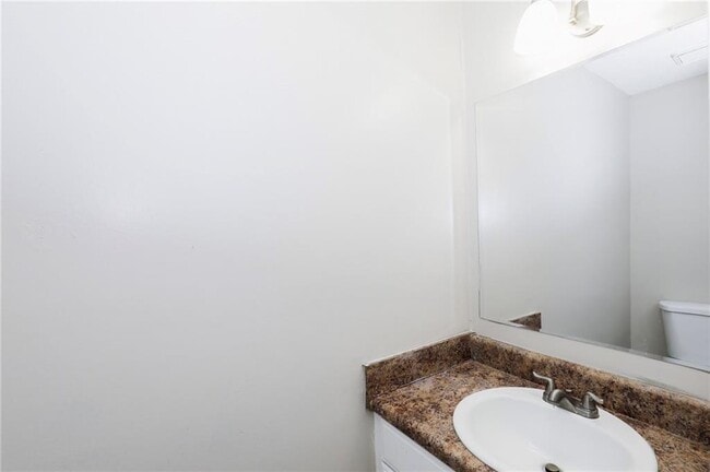 Foto del edificio - 2108 Lindley Ln