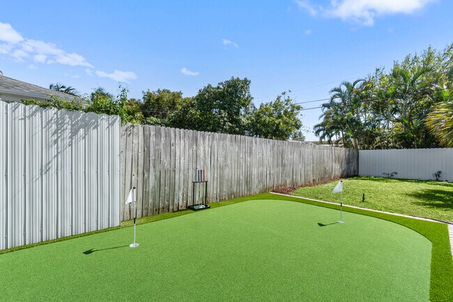 Foto del edificio - 814 Franklin Rd