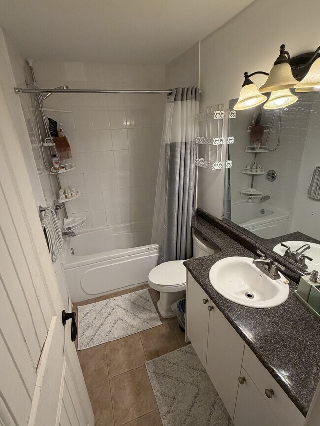 Building Photo - 8435-8171 171 St