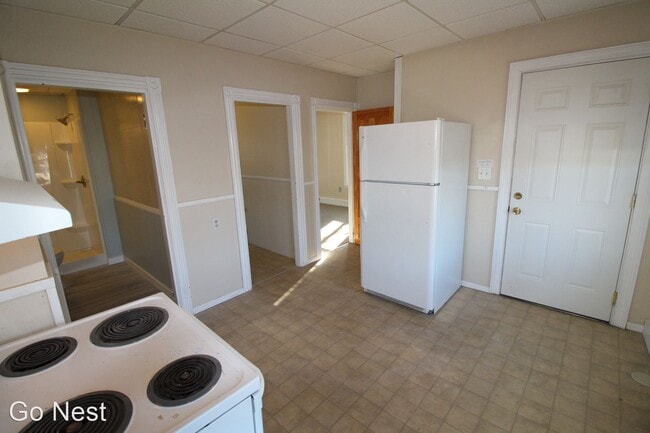 Building Photo - 1058 Forest Ave