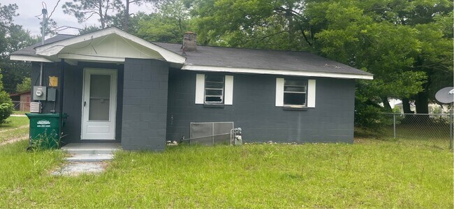 Foto del edificio - 1410 E Roosevelt Ave