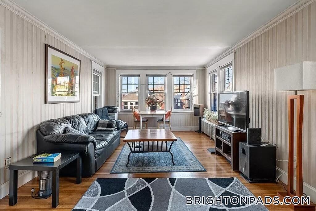 Foto principal - 88 Colborne Rd