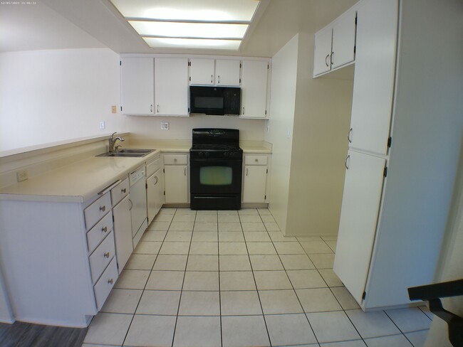 Building Photo - 39101 Agua Vista
