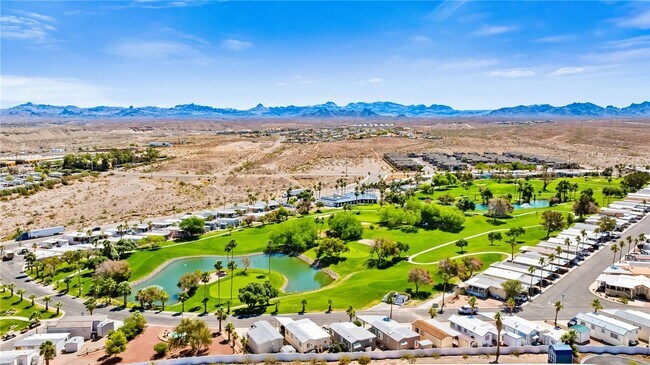 Building Photo - 2687 Country Club Dr
