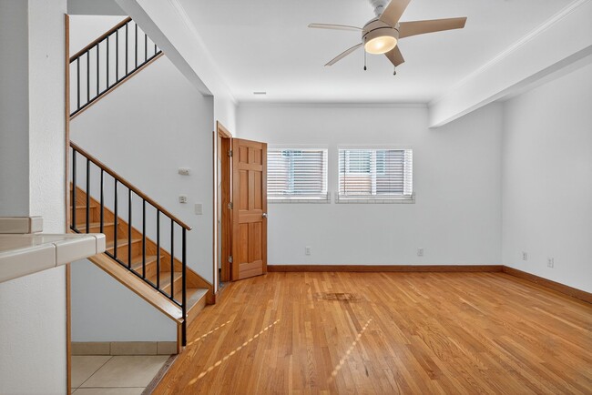 Foto del edificio - 1912 2nd St