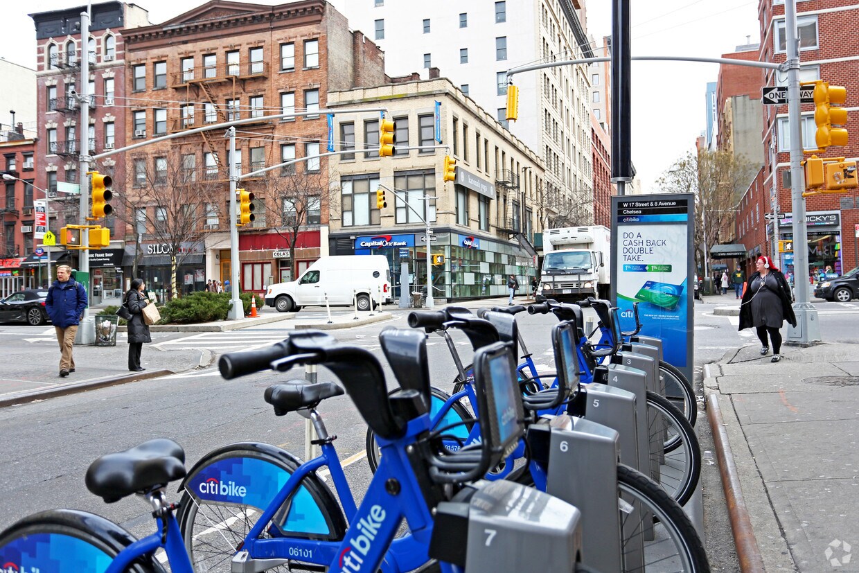 Foto del edificio - 322-326 W 17th St