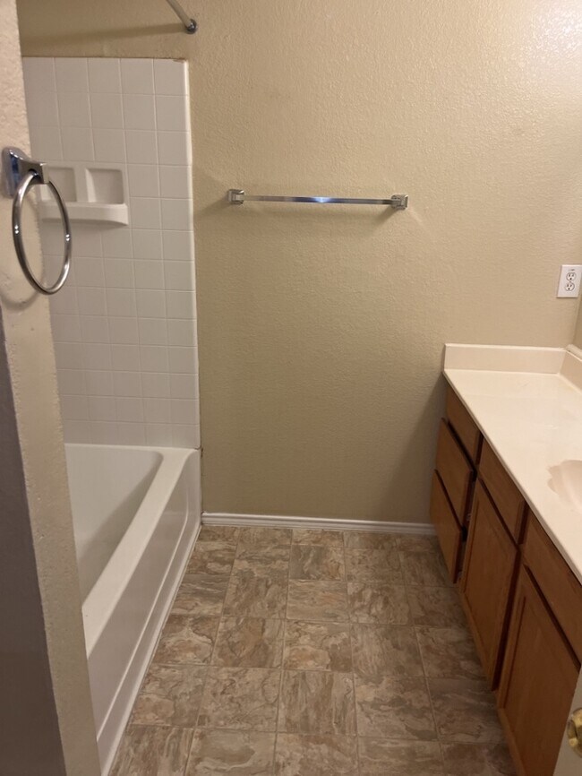 Foto del edificio - Beautiful Mansfield home! Fresh paint, clean, and renovated!