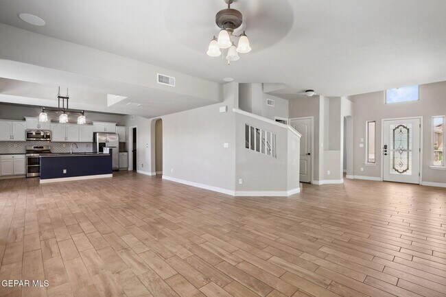 Building Photo - 14508 Shady River