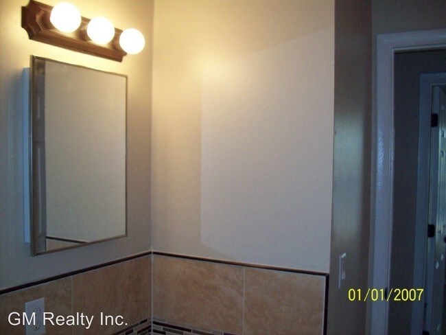 Foto del edificio - 27156 Thorncrest Ave