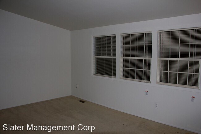 Building Photo - 3 br, 1.5 bath House - 1549 Brentwood