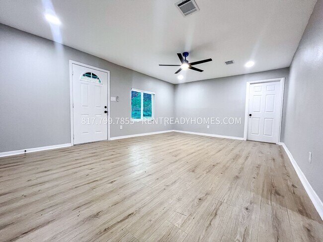 Foto del edificio - 4430 Phlox St